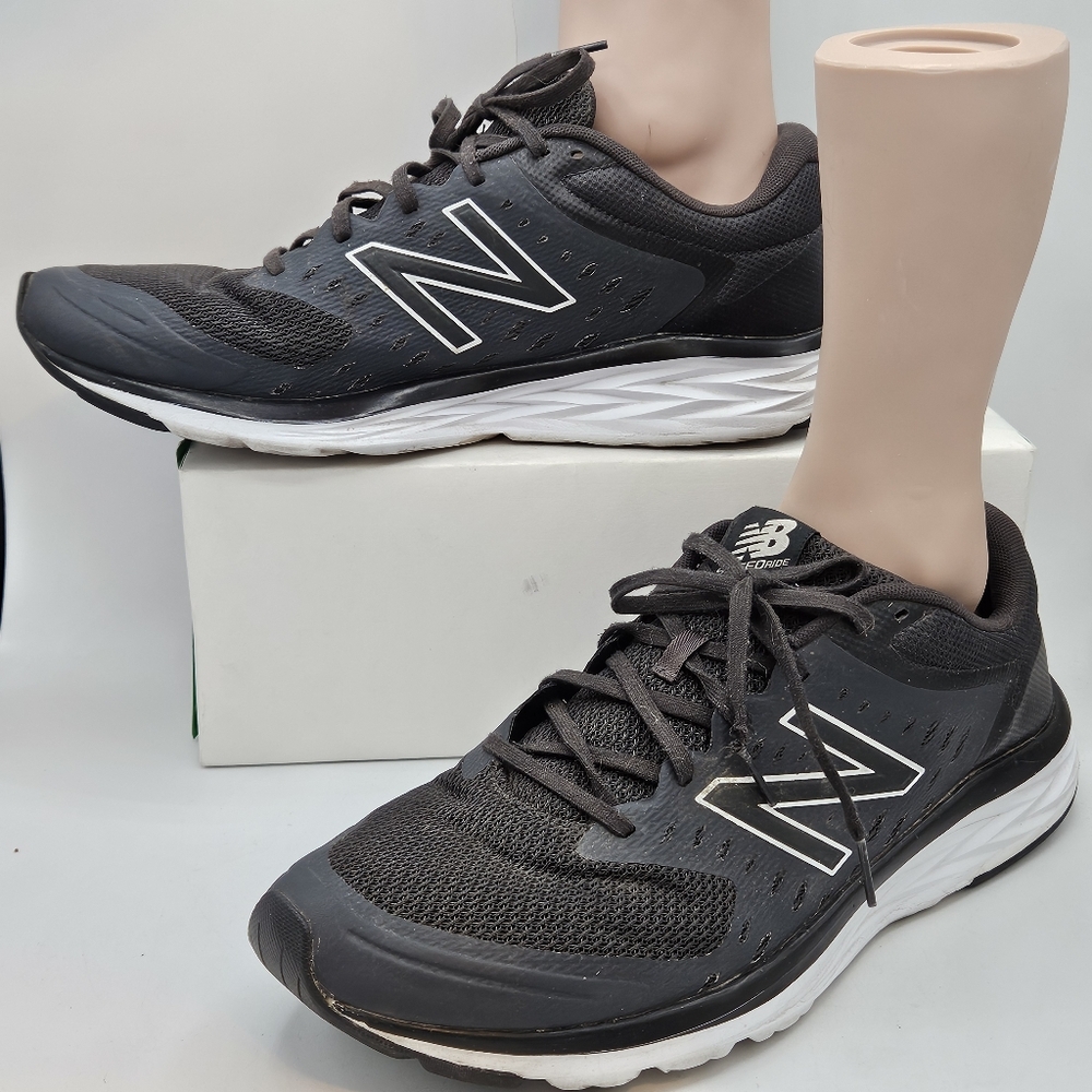 New Balance speed ride 490 V5 size 13